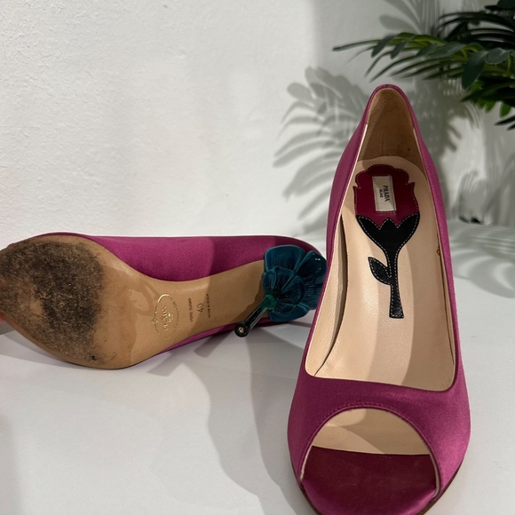 Prada S/S 2008 Fairy Collection Satin Peep-Toe Pumps Size 40 - Picture 5 of 9